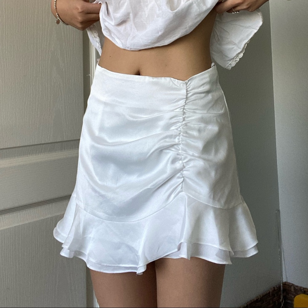 American Threads Annamaria Ruched Ruffle Skirt